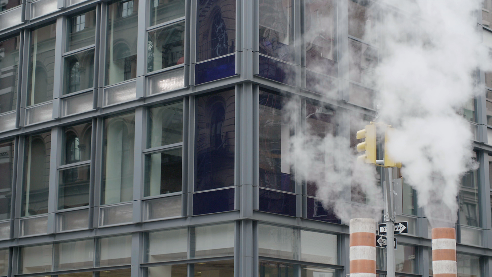 New York Die geheimen Machenschaften der Ölindustrie Smoke and Fumes Dokumentarfilmer Johan von Mirbach