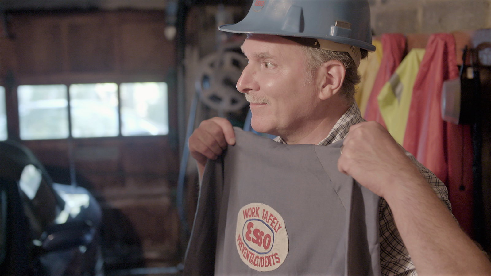 Die geheimen Machenschaften der Ölindustrie Smoke and Fumes Dokumentarfilmer Johan von Mirbach